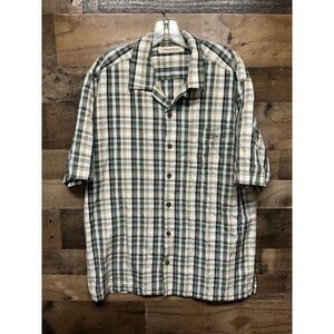Tommy Bahama Men's Short Sleeve Button Up Size Medium *100%‎ Silk*